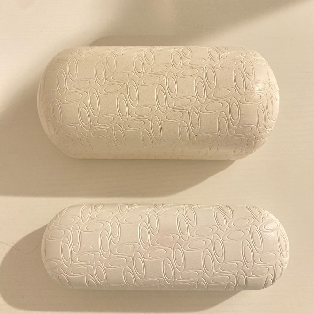 Oakley Cream Embossed Glasses Case Duo